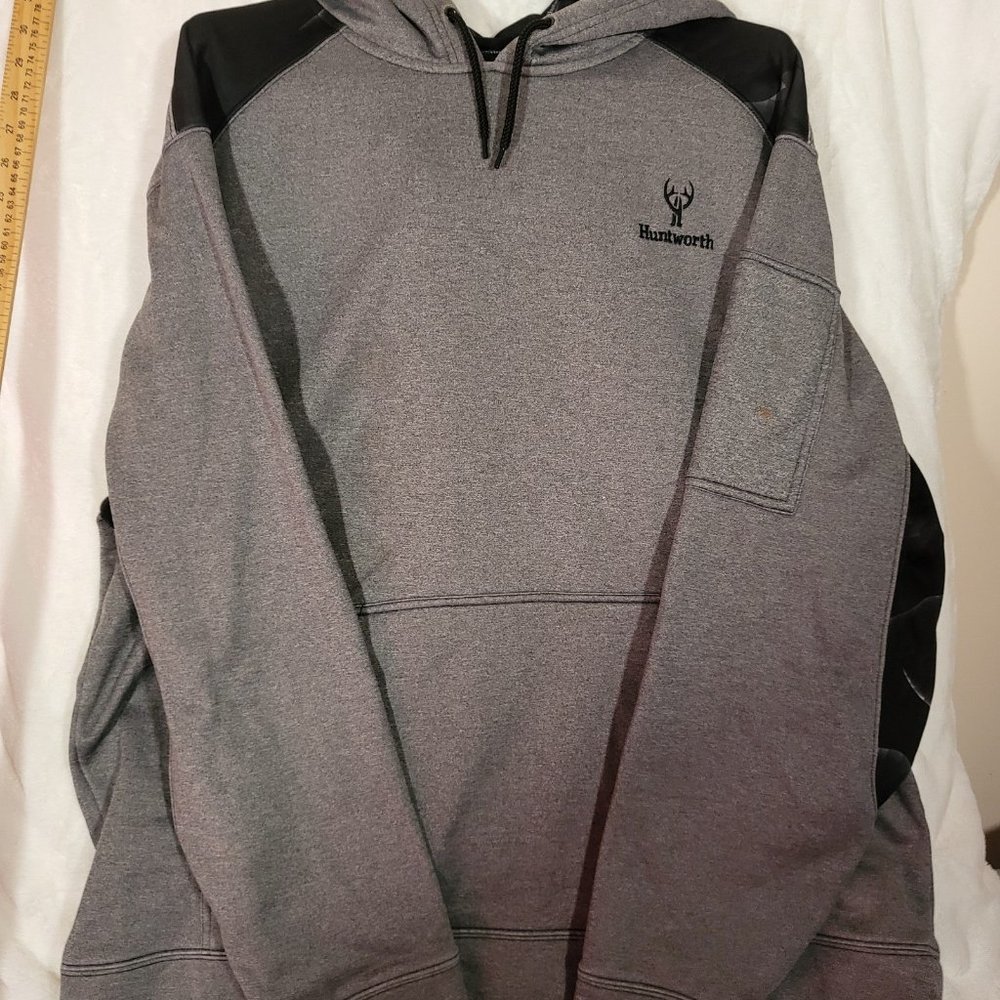 XL huntworth hoodie